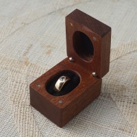 Mahogany Ring Box